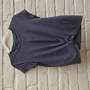 🩷5/$25 bundle Athleta twist front tee